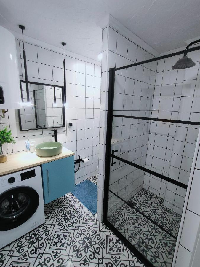 Lol Apartment Аликанте Екстериор снимка